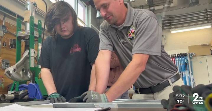 Industries embrace apprenticeship programs as alternative career path gains momentum