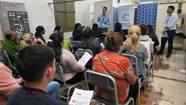 Becados provinciales podrán acceder a los beneficios del Marcatón con sus tarjetas de crédito
