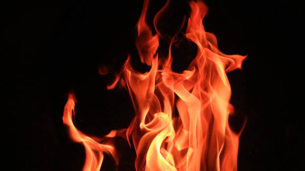 Four migrant workers sustain injuries after gas cylinder catches fire