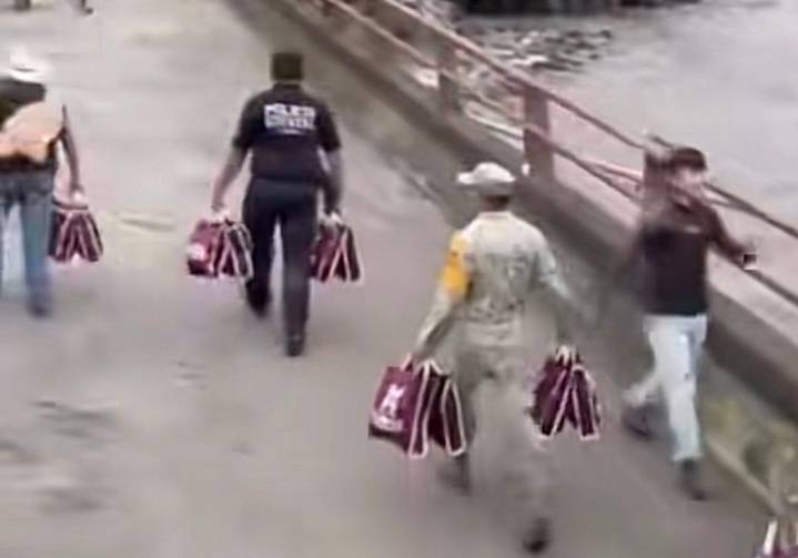POLÍTICA EXPRÉS | * El uso de bolsas y empaques guindas: cuando la tragedia se tiñe de propaganda
