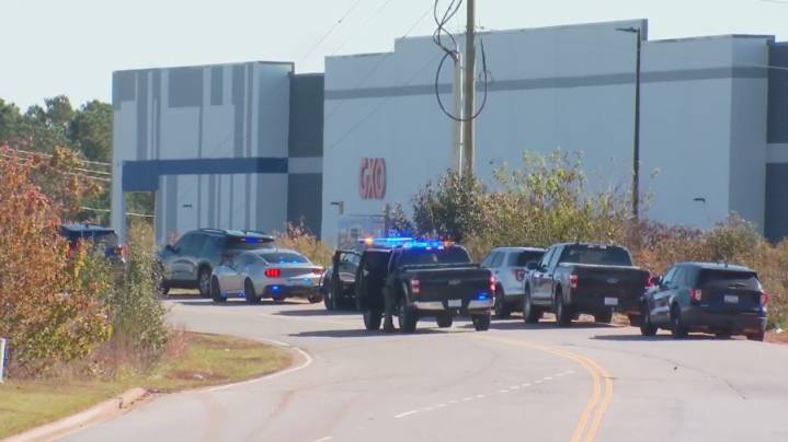 Report of shots fired at business in Spartanburg County