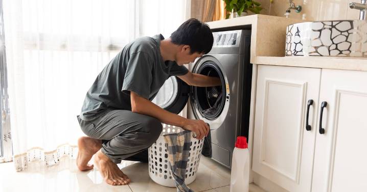 People urged to stop common laundry error that is shrinking their clothes