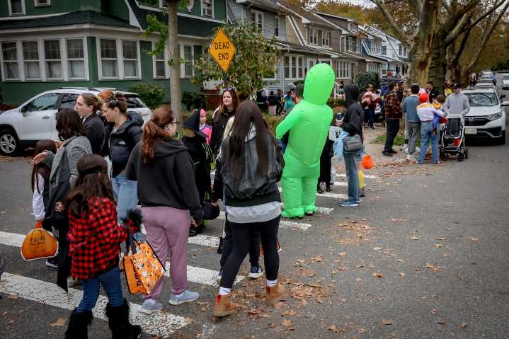 Halloween 2025 NYC forecast: Rain and wind could impact trick