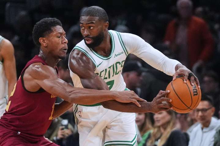 Donovan Mitchell, Cavs go cold in 125-105 loss to Boston Celtics