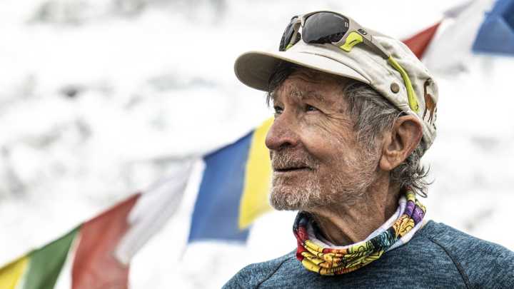 Carlos Soria, el alpinista de 86 años que desafía a la edad: "A un paso de coronar las 14 montañas más altas del mundo"