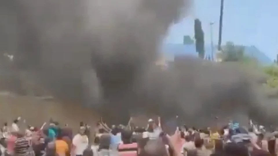 Caos en Tanzania: hay protestas, violencia y un apagón de internet en medio de la elección presidencial