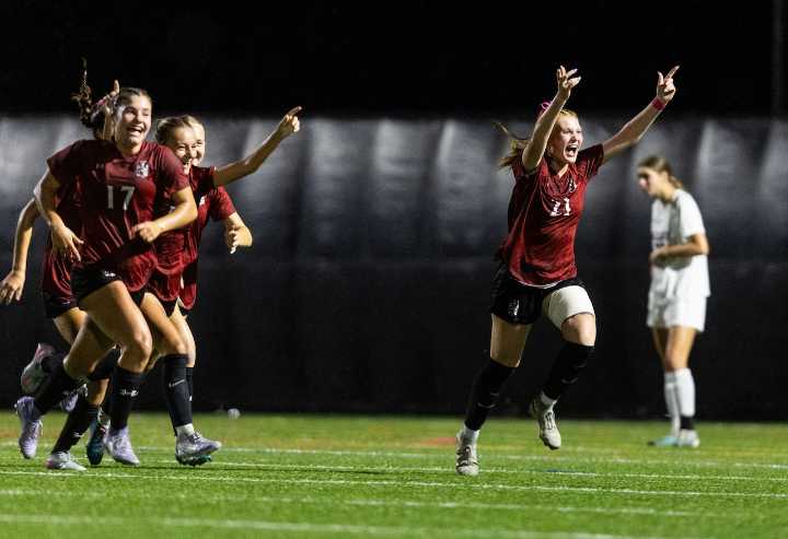 Cumberland Valley girls soccer battles rain, stiff goalkeeping to hand Mechanicsburg first loss