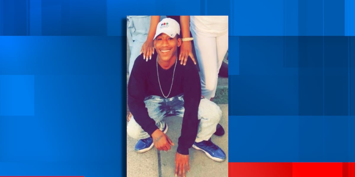 Lansing police looking for missing, endangered man
