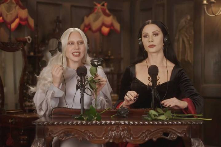Lady Gaga & Catherine Zeta-Jones Spoof ‘Chicago,’ Joke About Their ‘Sexy’ Same