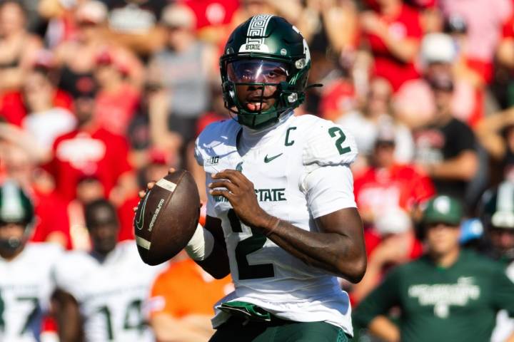 UCLA football at Michigan State: Who has the edge?