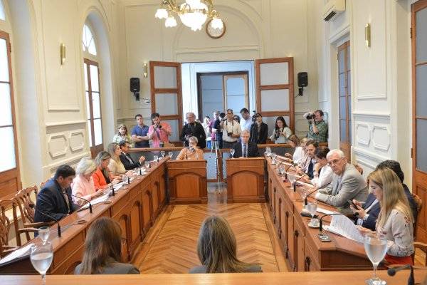 MÁS AUMENTOS! Concejales estudian subas en las tasas municipales para la capital