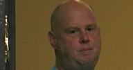 Conman linked to famous sports stars drank acid in court to avoid sentence