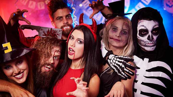 Halloween 2025: los mejores disfraces para mujeres inspirados en películas míticas