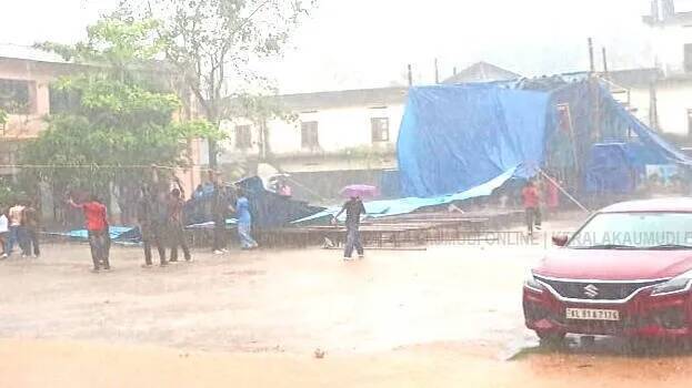 Stage for Kalolsavam collapses in strong winds in Kollam; teachers and students sustain injuries