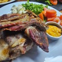 Chos Malal anunció los precios del chivito para la fiesta: cuánto cuesta la porción, la mitad y el entero