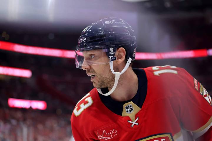 What we learned about the NHL in October: The Sam Reinhart problem, Mammoth's hot start