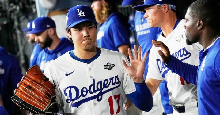 Mala noche de Shohei Ohtani, quien lanza por 1ra vez en una Serie Mundial