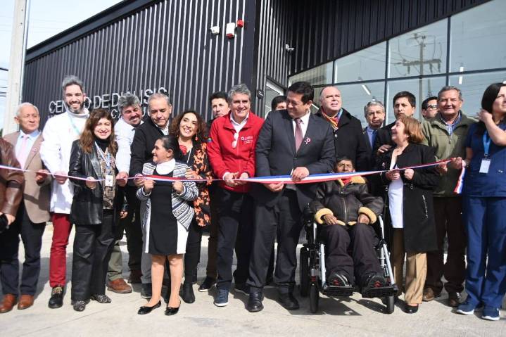 Inauguran Centro de Diálisis del Hospital de Calbuco que beneficiará a 72 pacientes
