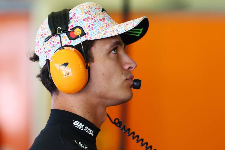 F1 Mexico GP live: Start time and updates with Verstappen out to threaten Norris