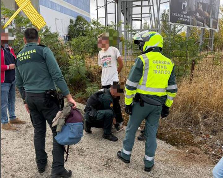 Se iba con ropa deportiva, pero sin pagarla