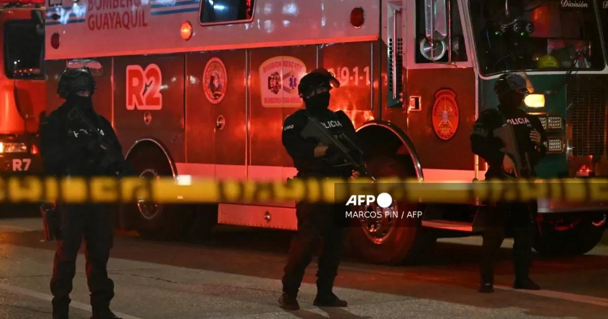 Al menos un muerto y dos heridos deja la explosión de un carrobomba en Ecuador