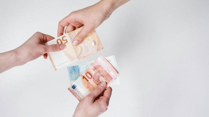 Este es el dinero en efectivo que el Banco Central Europeo recomienda tener ante crisis tecnológicas: "Es una medida de prudencia financiera"