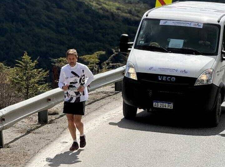 Federico Sciurano cruzó los Andes y superó el punto más difícil de la ultra maratón solidaria de 230KM