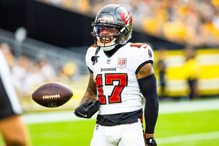 Weekend Waiver Wire Rankings for Week 7 (2025): Fantasy Football Pickups for Tre Tucker, Bam Knight, Sterling Shepard, Luke McCaffrey, Elic Ayomanor, Tez Johnson, Kendrick Bourne, Kameron Johnson, mor