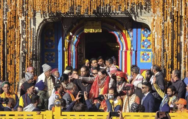 Portals of Kedarnath Shrine Close for Winter; Record 17.5 Lakh Pilgrims Visit This Year