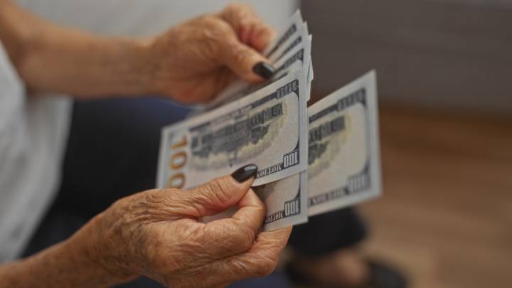 Qué jubilados recibirán pagos de hasta $5,108 el día de hoy