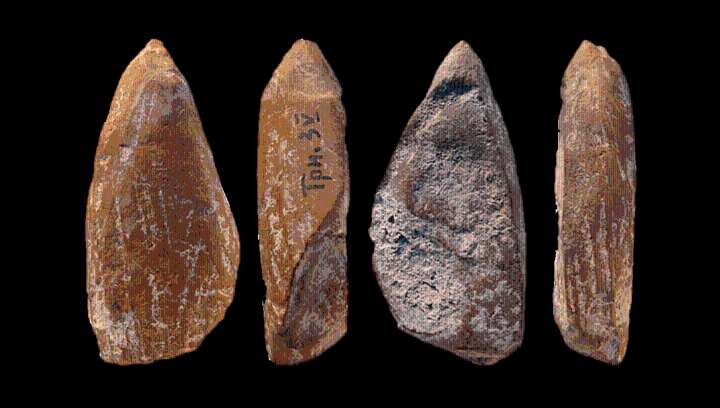 42,000-Year-Old Yellow Ocher Fragment Was A "Crayon-Like Tool" Used By Neanderthals To Make Art