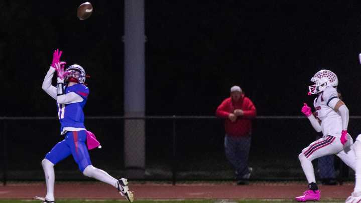 Week 6 Football Standouts include first-year junior, teammates, more