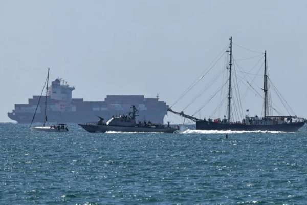 Trasladan a una prisión israelí a más de 470 activistas de la Flotilla Global Sumud
