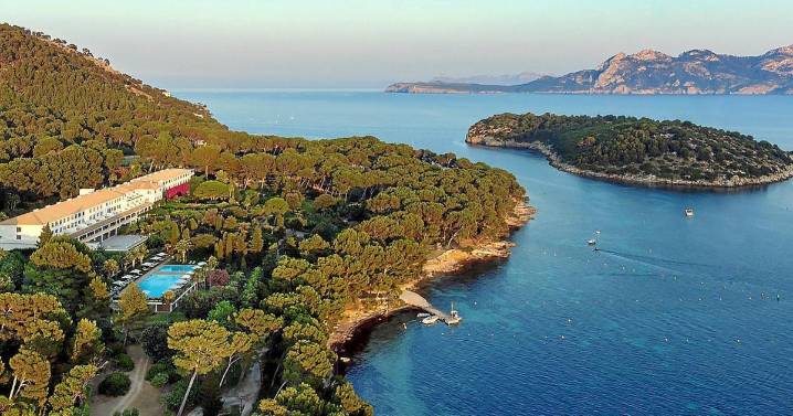 La propiedad del Hotel Formentor eleva al Tribunal Superior la suspensión de licencias en la zona urbana