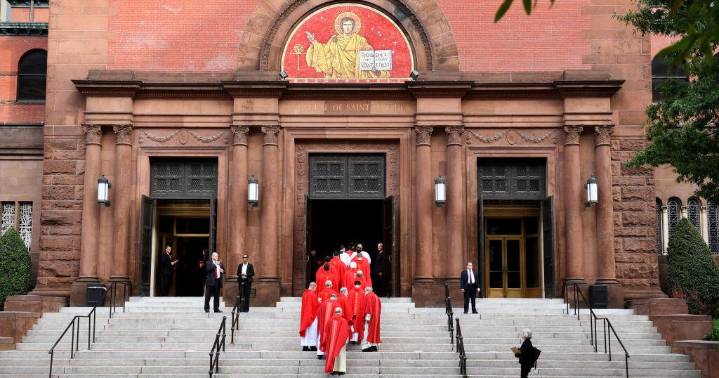 Man arrested, charged with having Molotov cocktail outside D.C. church ahead of high