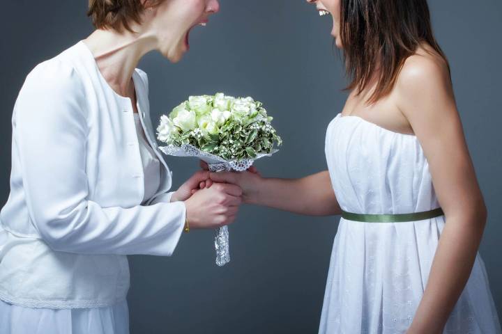 Bride Disinvites Sister to Wedding After Accusing Her of Flirting with Groom