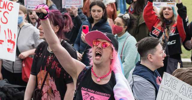 Report: Transgender Identification in ‘Free Fall’ Among Young Americans