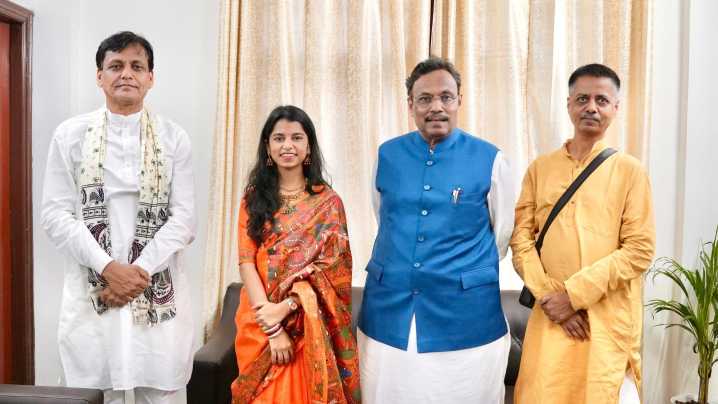 Bihar’s folk singer Maithili Thakur joins BJP, likely to contest from Alinagar