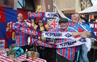 How Crystal Palace fans began their European party with songs, solidarity... and lots of beer