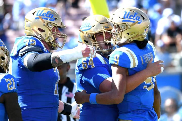 UCLA students bring winning attitude for winless football team