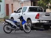 Salta Capital | Una mujer murió tras chocar en moto contra una camioneta estacionada