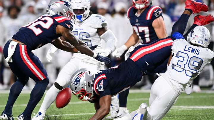 Patriots’ Mike Vrabel Comments On Versatile Running Back’s Injury