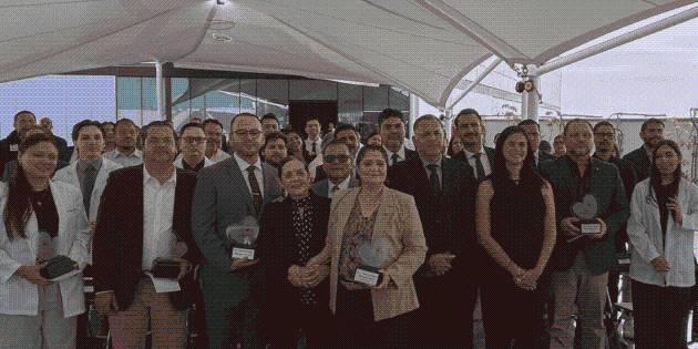 Reconocen a personal médico de Zapopan