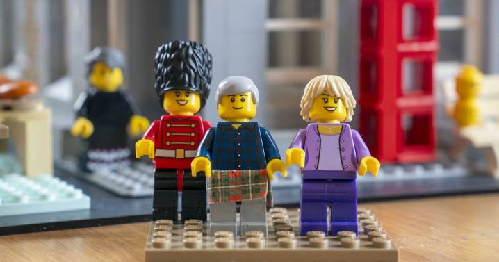 Lego figures gifted to King Charles and Queen Camilla as they meet 'good neighbours'