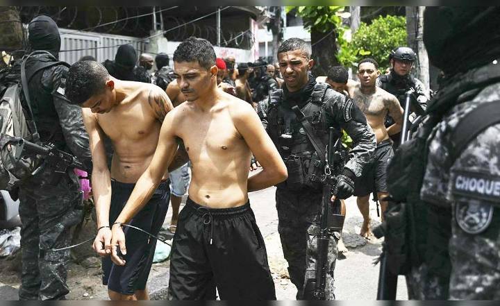 Al menos 64 muertos y 81 detenidos deja megaoperativo contra una de las mayores bandas criminales de Brasil