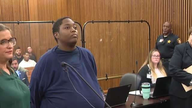 Woman convicted in fatal stabbing of toddler outside Ohio store gets max sentence