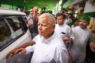 Unfazed by seat-sharing woes, Lalu starts giving away RJD tickets