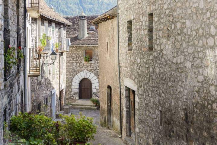 La ruta del Pirineo donde nació Aragón, el viaje perfecto para este otoño