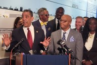 Políticos de Nueva York critican la congelación de 18.000 millones de dólares para trenes