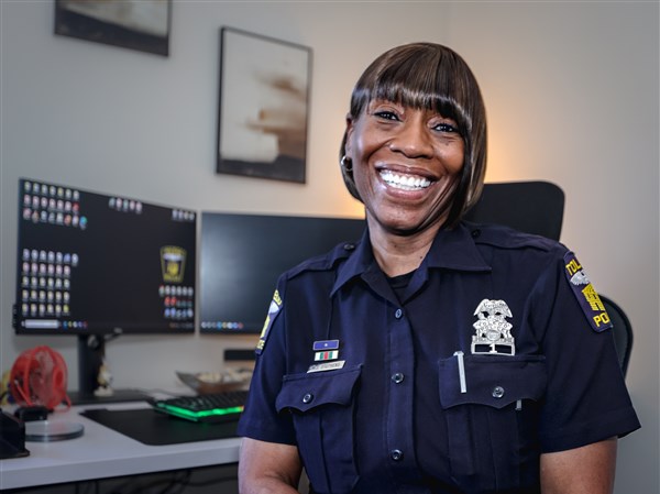 Family seniority: Toledo police, fire badges No. 1 share kinship